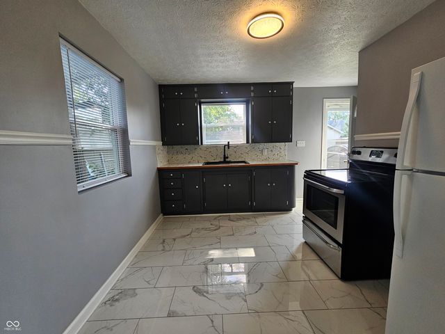 2436 Brown Street, Anderson, IN 46016