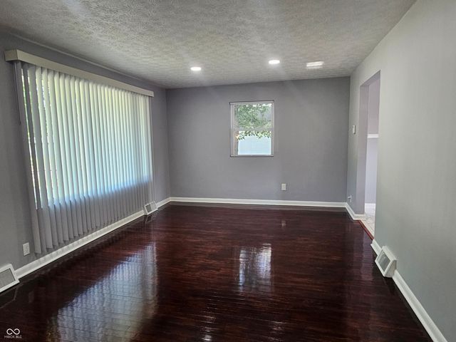 2436 Brown Street, Anderson, IN 46016