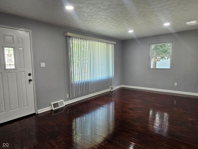 2436 Brown Street, Anderson, IN 46016