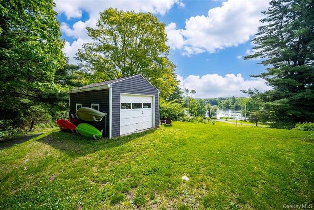 559 Lake Road, Pine Plains, NY 12567