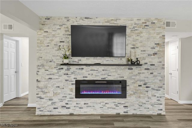 21237 Westwood Road, Fairview Park, OH 44126