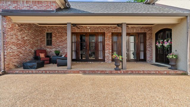 24 Pecan Acres, Hattiesburg, MS 39402