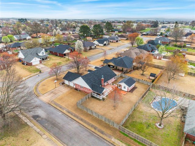 1547 Colby Circle, Springdale, AR 72764