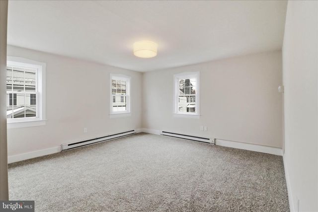 146 N CEDAR ST, Lititz, PA 17543