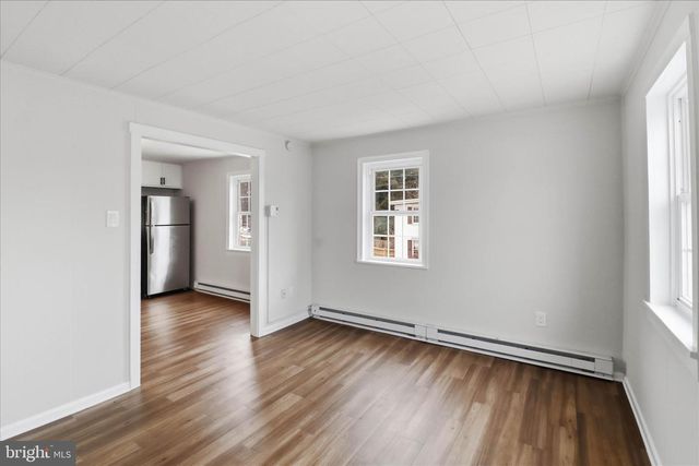 146 N CEDAR ST, Lititz, PA 17543