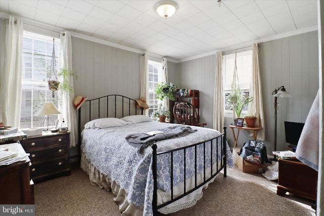 146 N CEDAR ST, Lititz, PA 17543