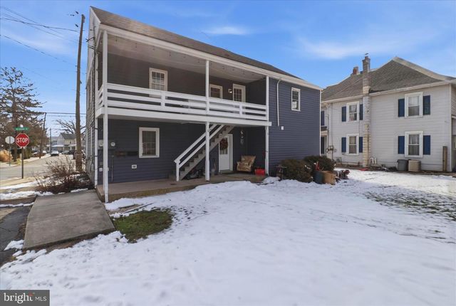146 N CEDAR ST, Lititz, PA 17543