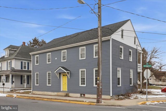 146 N CEDAR ST, Lititz, PA 17543