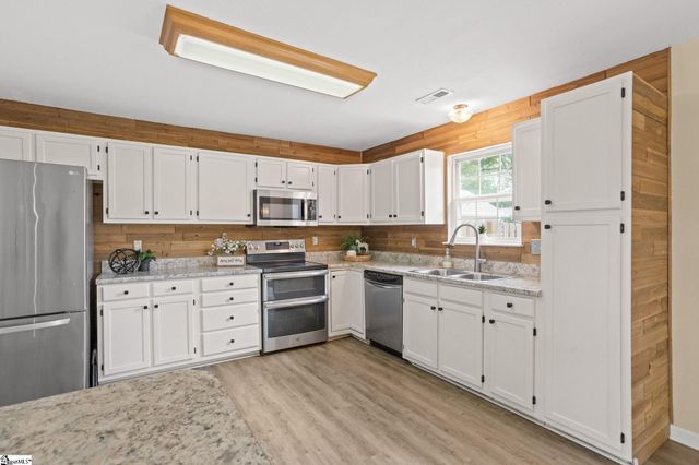 204 Old Orchard Road, Greer, SC 29650