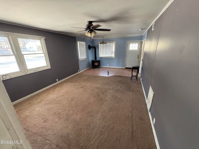 2940 W Lydius Street, Guilderland, NY 12303