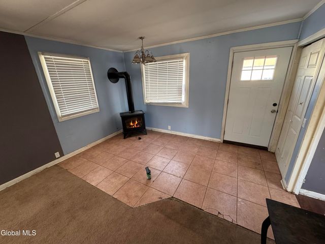 2940 W Lydius Street, Guilderland, NY 12303