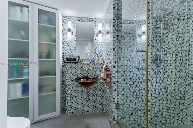 2500 Parkview Dr 2319, Hallandale Beach, FL 33009