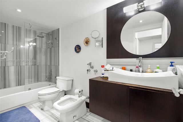 2500 Parkview Dr 2319, Hallandale Beach, FL 33009