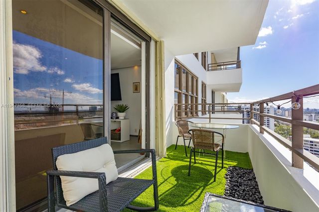 2500 Parkview Dr 2319, Hallandale Beach, FL 33009