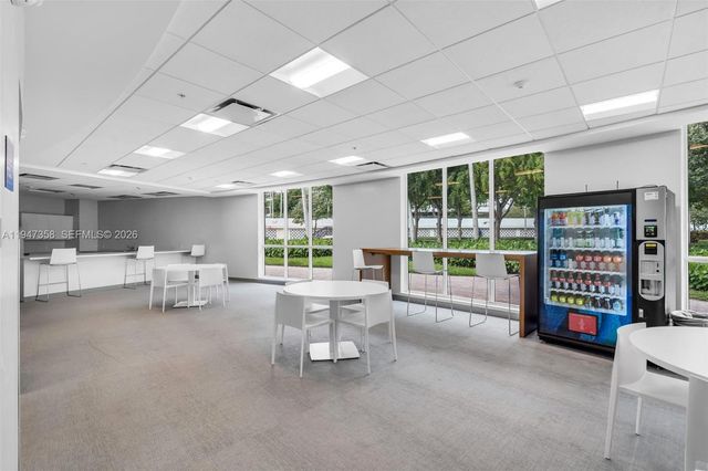 2500 Parkview Dr 2319, Hallandale Beach, FL 33009