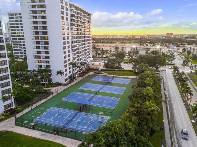 2500 Parkview Dr 2319, Hallandale Beach, FL 33009