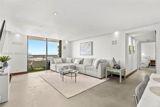 2500 Parkview Dr 2319, Hallandale Beach, FL 33009