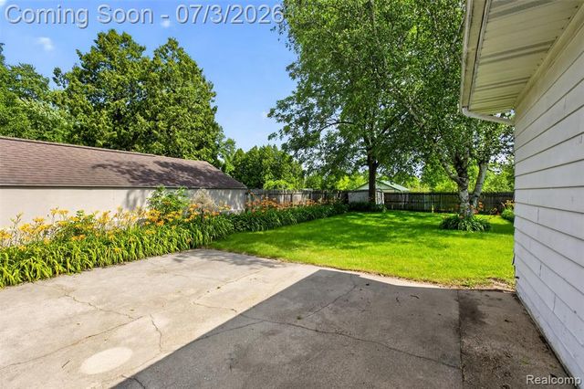 4322 Baker Road, Bridgeport, MI 48722