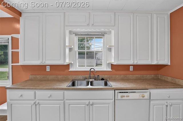 4322 Baker Road, Bridgeport, MI 48722
