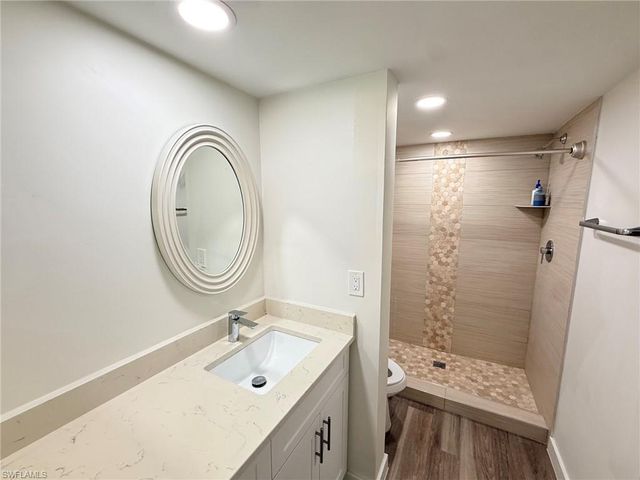 3491 County Barn RD 103, Naples, FL 34112