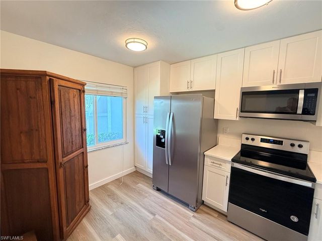 3491 County Barn RD 103, Naples, FL 34112