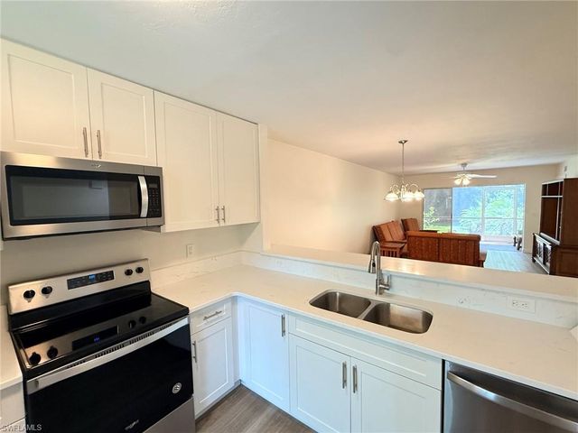 3491 County Barn RD 103, Naples, FL 34112