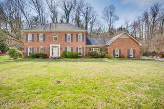 1221 Radcliffe Avenue, Kingsport, TN 37664