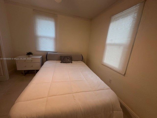 2898 NW 6th Ct, Fort Lauderdale, FL 33311