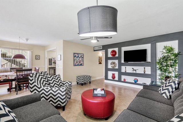 737 FLANDERS P Drive, Delray Beach, FL 33484