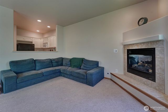 10648 NE Kingston Meadow Circle, Kingston, WA 98346