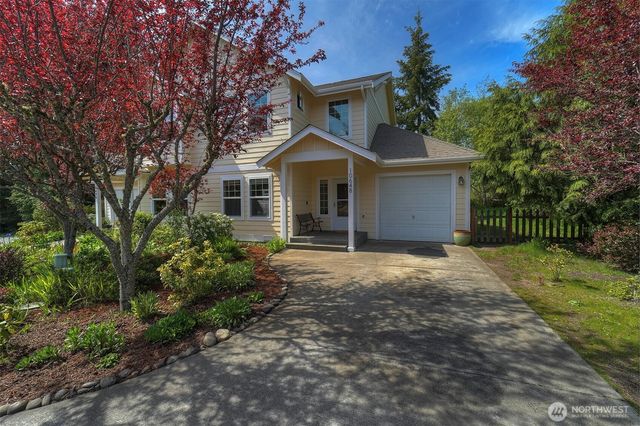 10648 NE Kingston Meadow Circle, Kingston, WA 98346