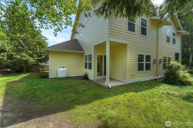 10648 NE Kingston Meadow Circle, Kingston, WA 98346