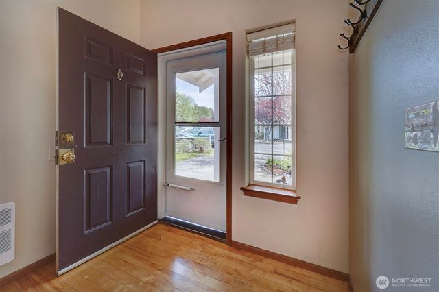 10648 NE Kingston Meadow Circle, Kingston, WA 98346
