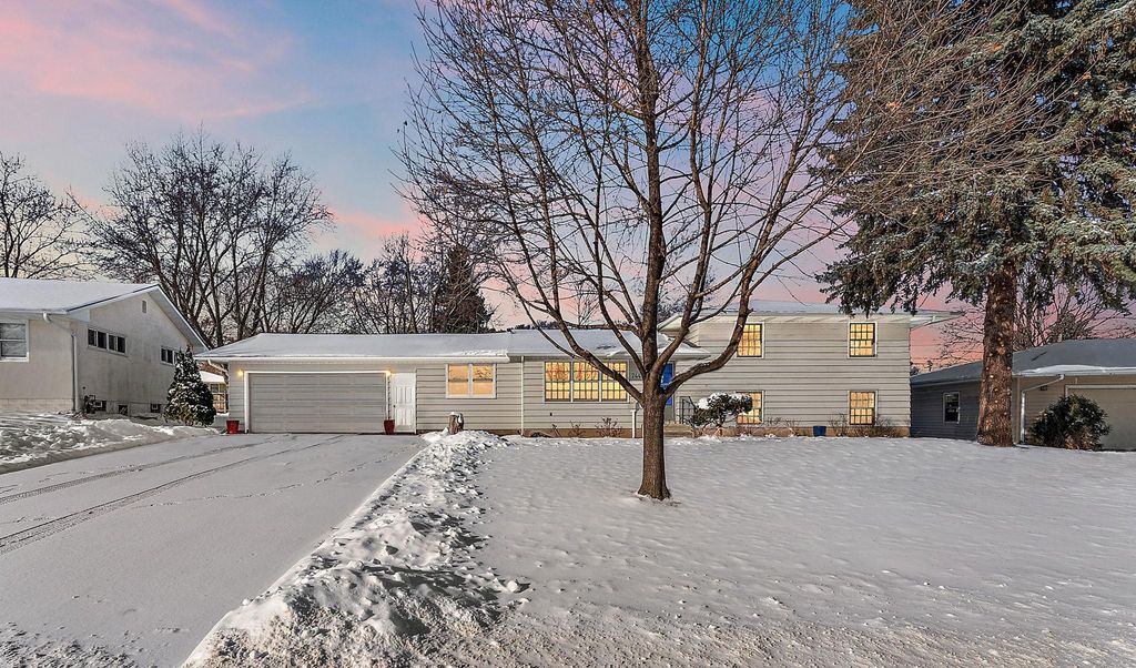 7447 Cloman Way, Inver Grove Heights, MN 55076