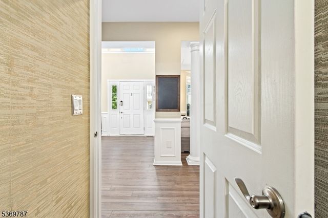 13 Tutbury Ct, Mount Olive Twp., NJ 07828