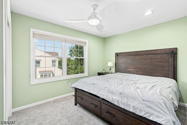 13 Tutbury Ct, Mount Olive Twp., NJ 07828