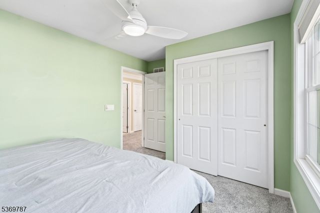 13 Tutbury Ct, Mount Olive Twp., NJ 07828