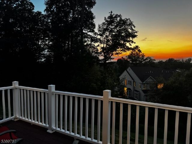 13 Tutbury Ct, Mount Olive Twp., NJ 07828