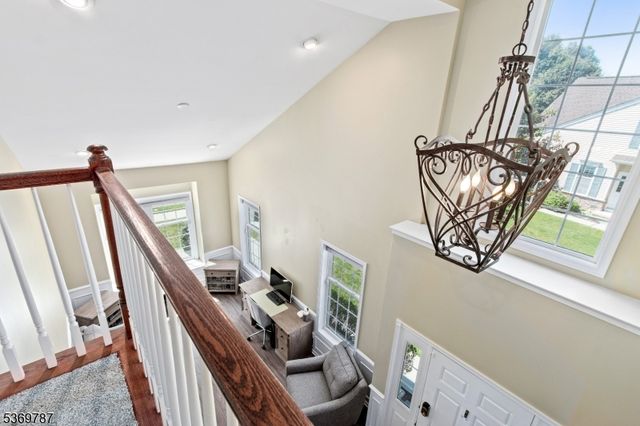 13 Tutbury Ct, Mount Olive Twp., NJ 07828