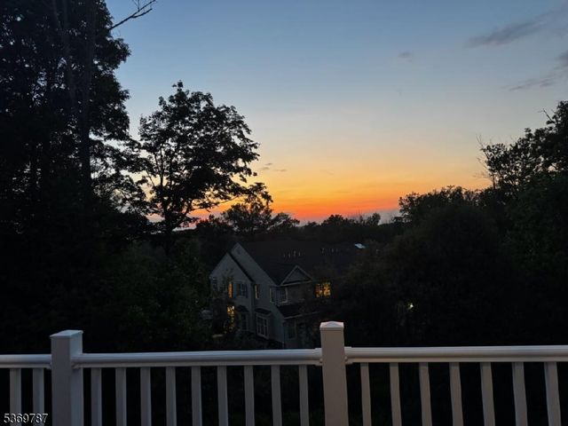 13 Tutbury Ct, Mount Olive Twp., NJ 07828