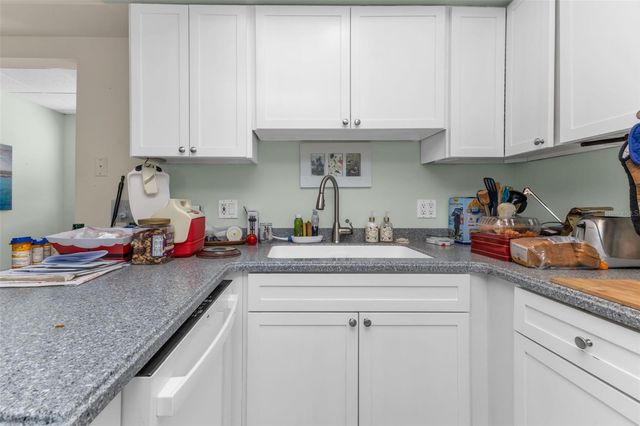 4158 TAMIAMI TRAIL F5, Port Charlotte, FL 33952