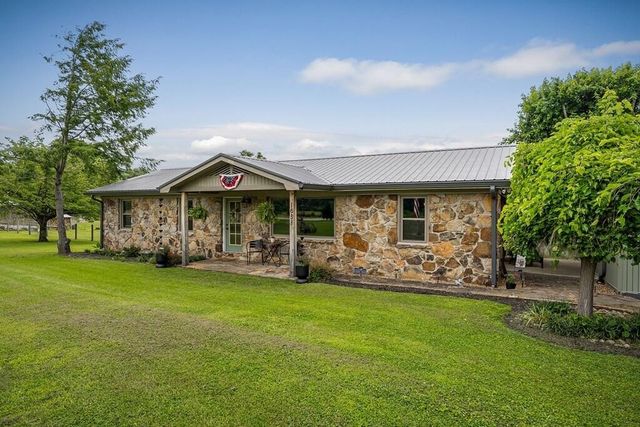 1653 Lester Flatt Road, Sparta, TN 38583