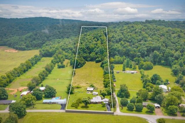 1653 Lester Flatt Road, Sparta, TN 38583