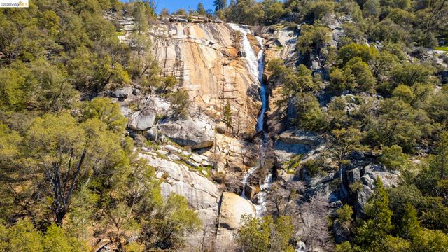 21999 Fallview, Sonora, CA 95370