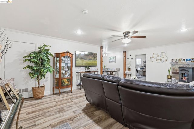 21999 Fallview, Sonora, CA 95370