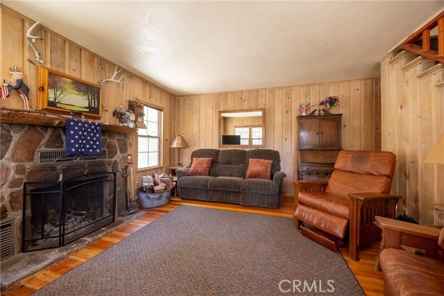 352 Big Bear Trail, Fawnskin, CA 92333