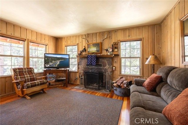 352 Big Bear Trail, Fawnskin, CA 92333