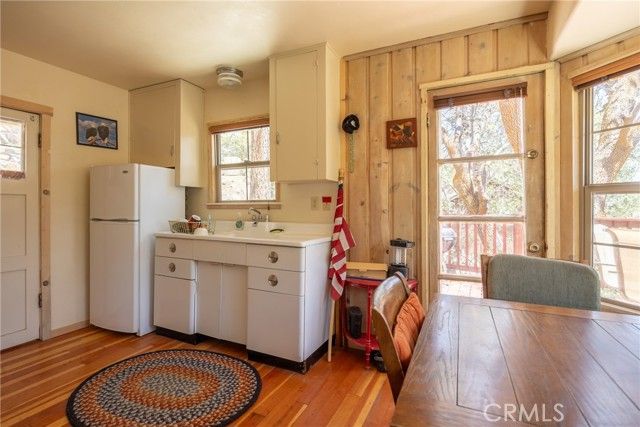 352 Big Bear Trail, Fawnskin, CA 92333