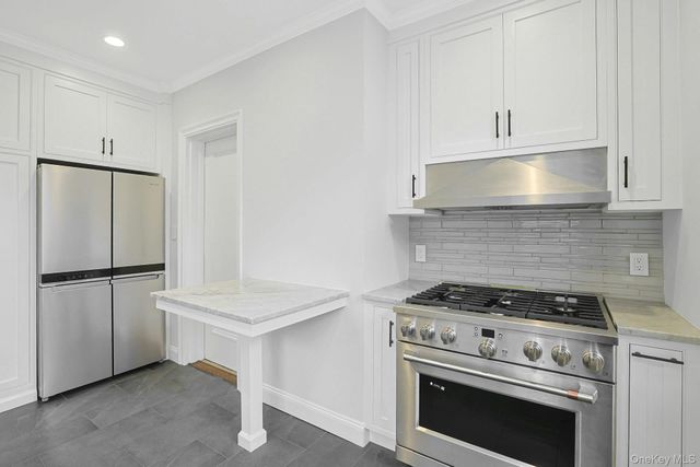 14 N Chatsworth Avenue 6C, Larchmont, NY 10538