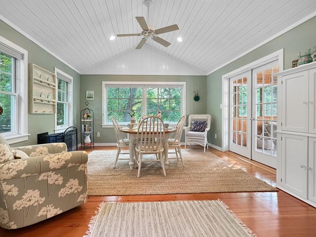 251 W Lake Street, Excelsior, MN 55331